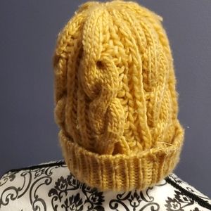 Ladies cable knit yellow winters hat